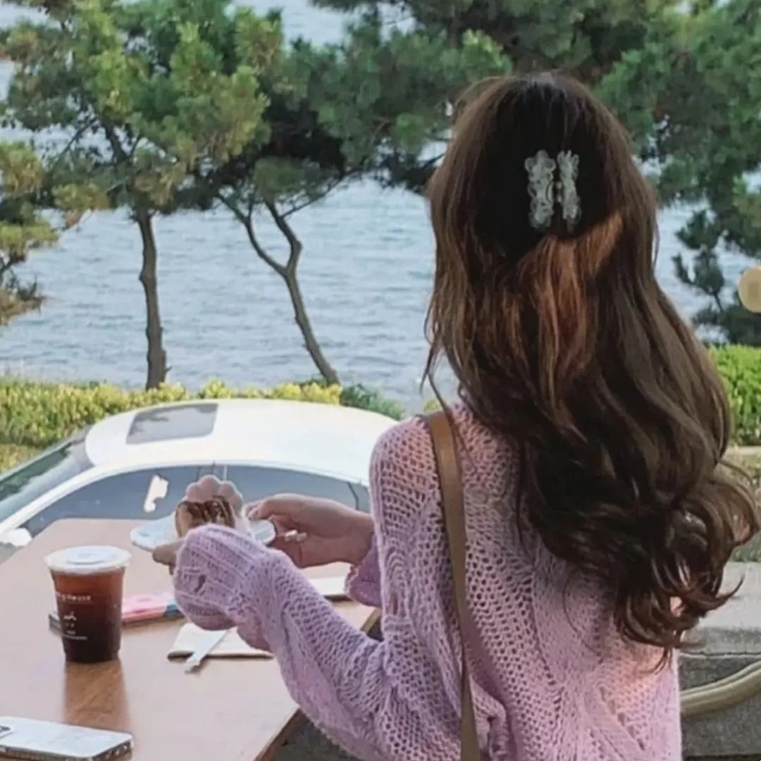 红色背篓